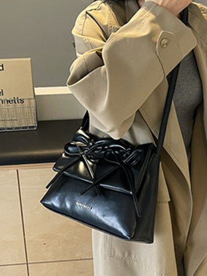 Elegantly Styled Bag for Everyday Wear