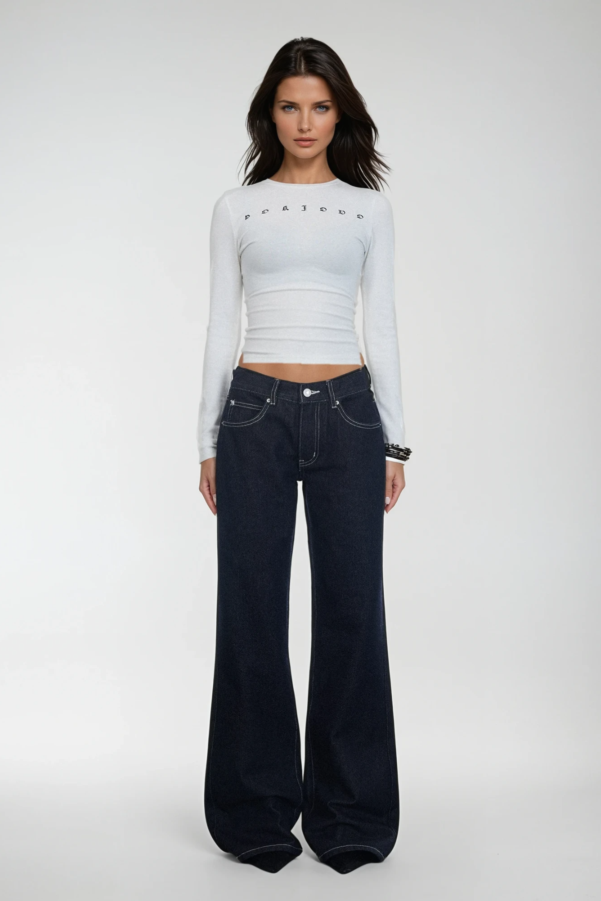 Effortlessly Elegant Garment with a Timeless Design