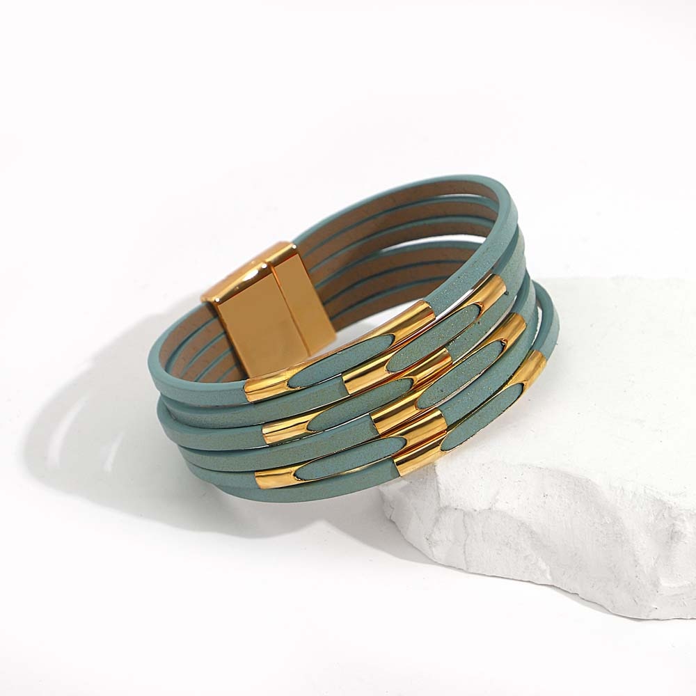 Beautifully Finished Garment in a Timeless Design