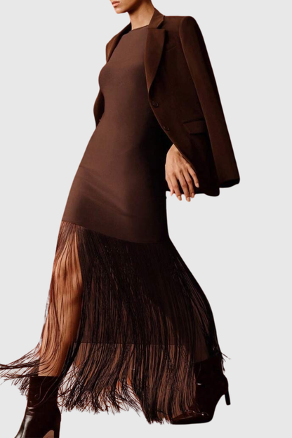 Beautifully Finished Dress in a Timeless Design