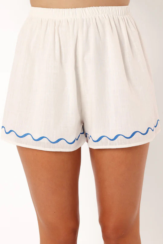 Sophisticated Garment with a Clean Classic Look