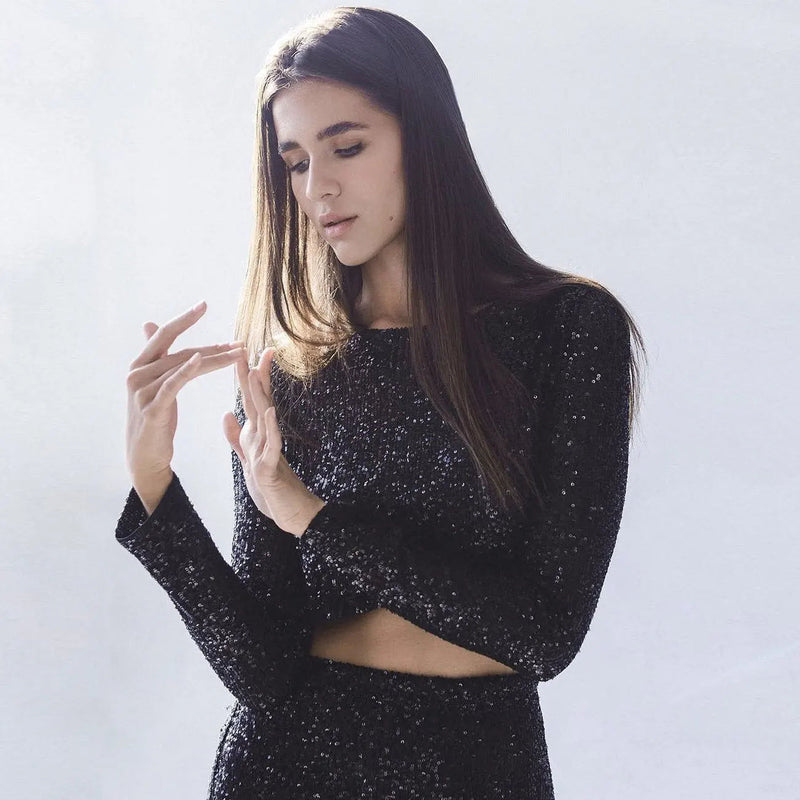 Well Tailored Garment with a Graceful Silhouette