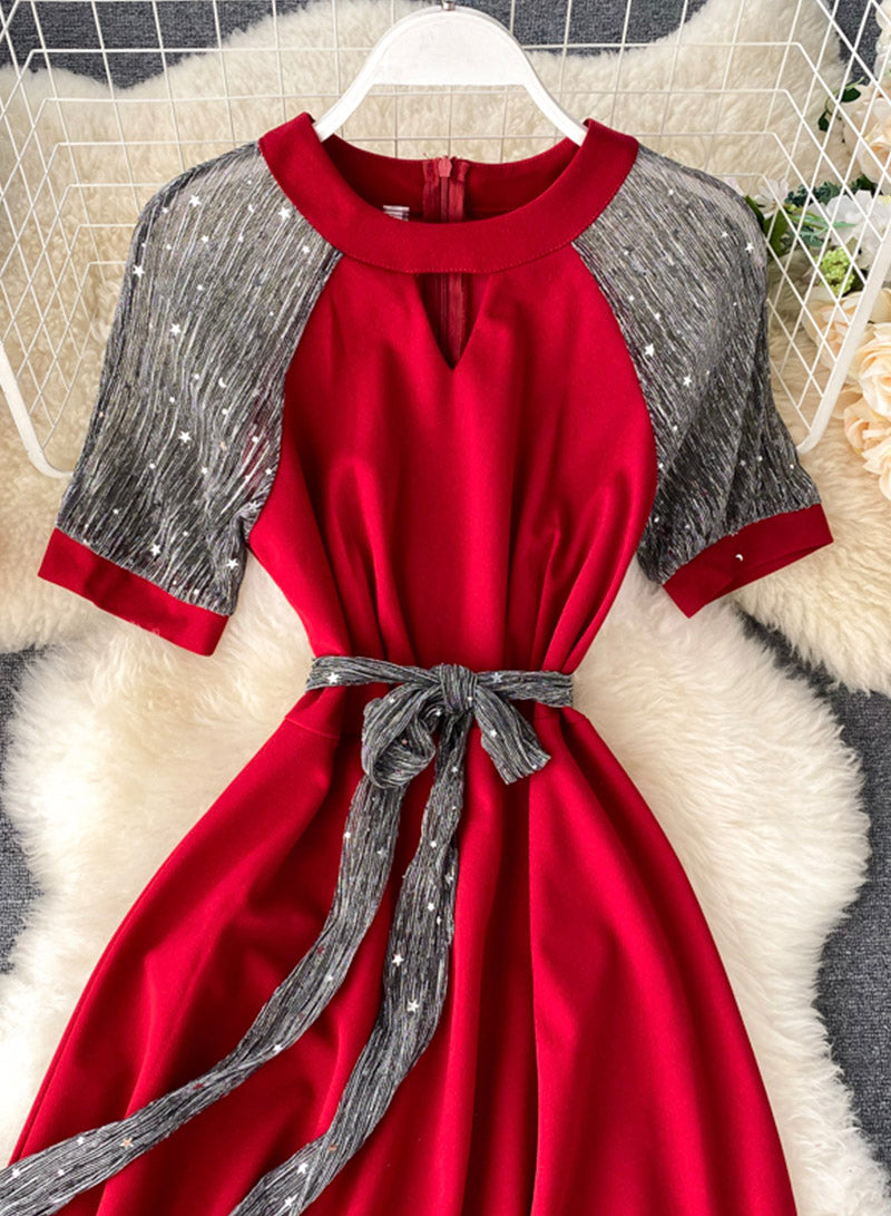 Classic Vintage Dress with a Flattering Fit
