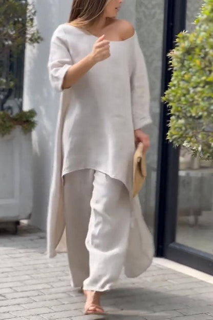 Effortlessly Elegant Garment with a Timeless Design