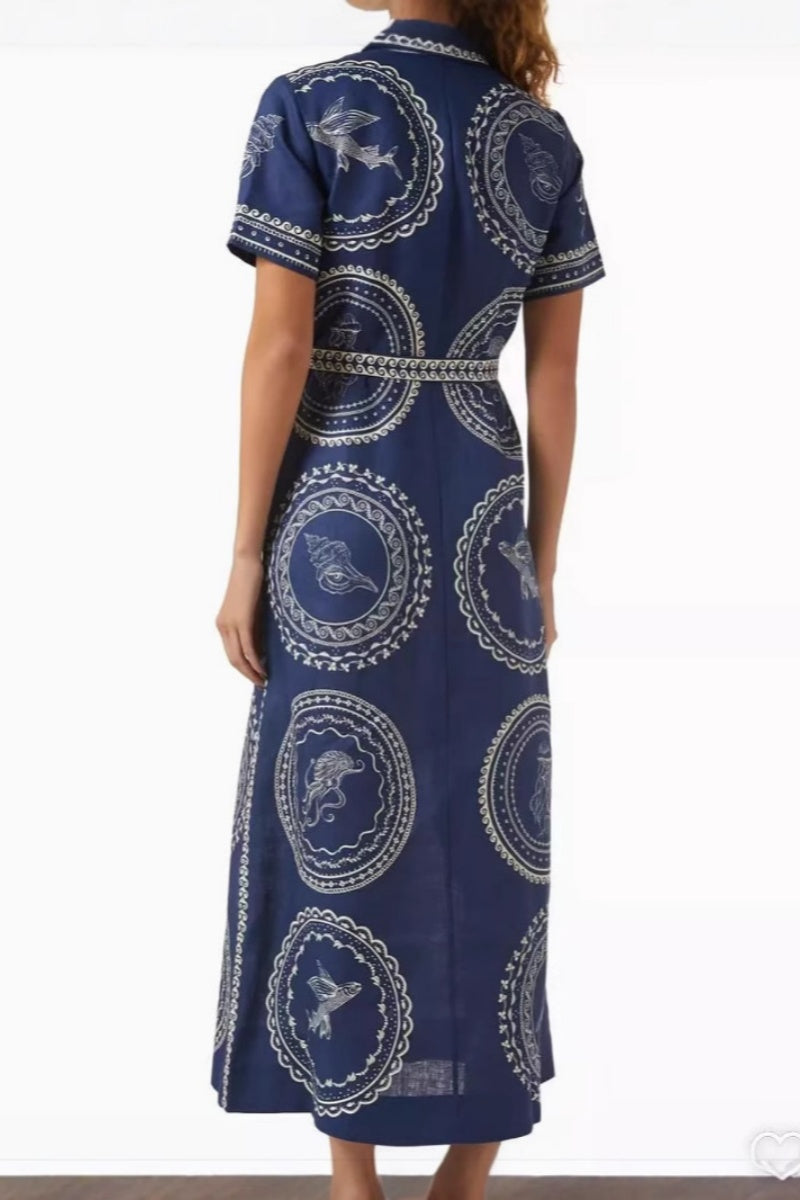 Well Tailored Dress with a Graceful Silhouette