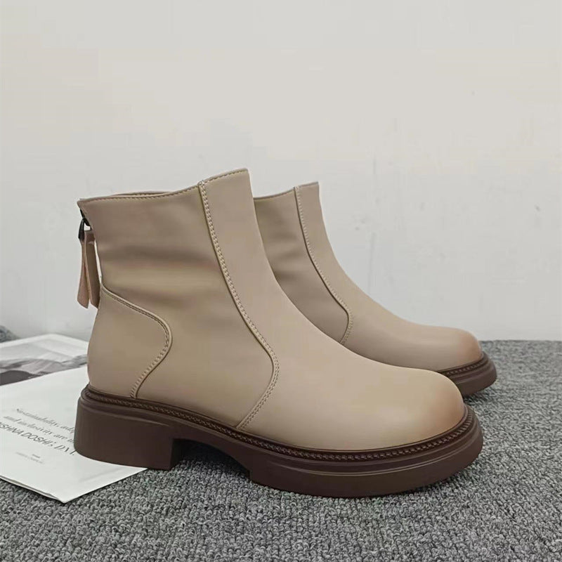 Well Tailored Boots with a Graceful Silhouette