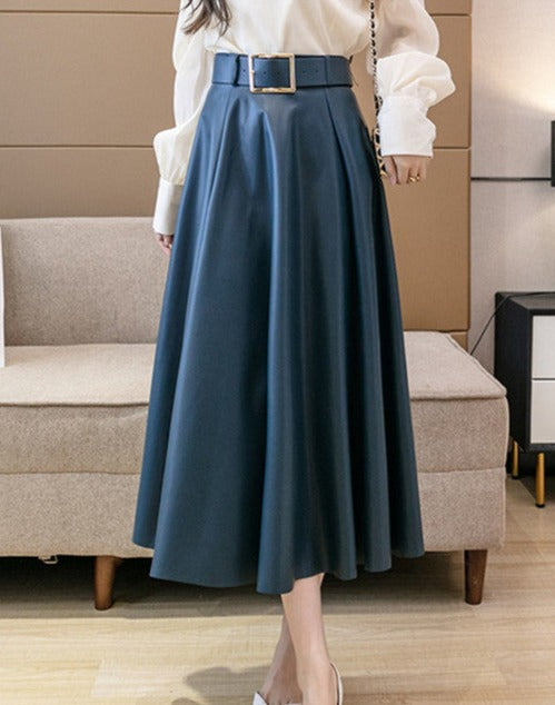 Effortlessly Elegant Garment with a Timeless Design