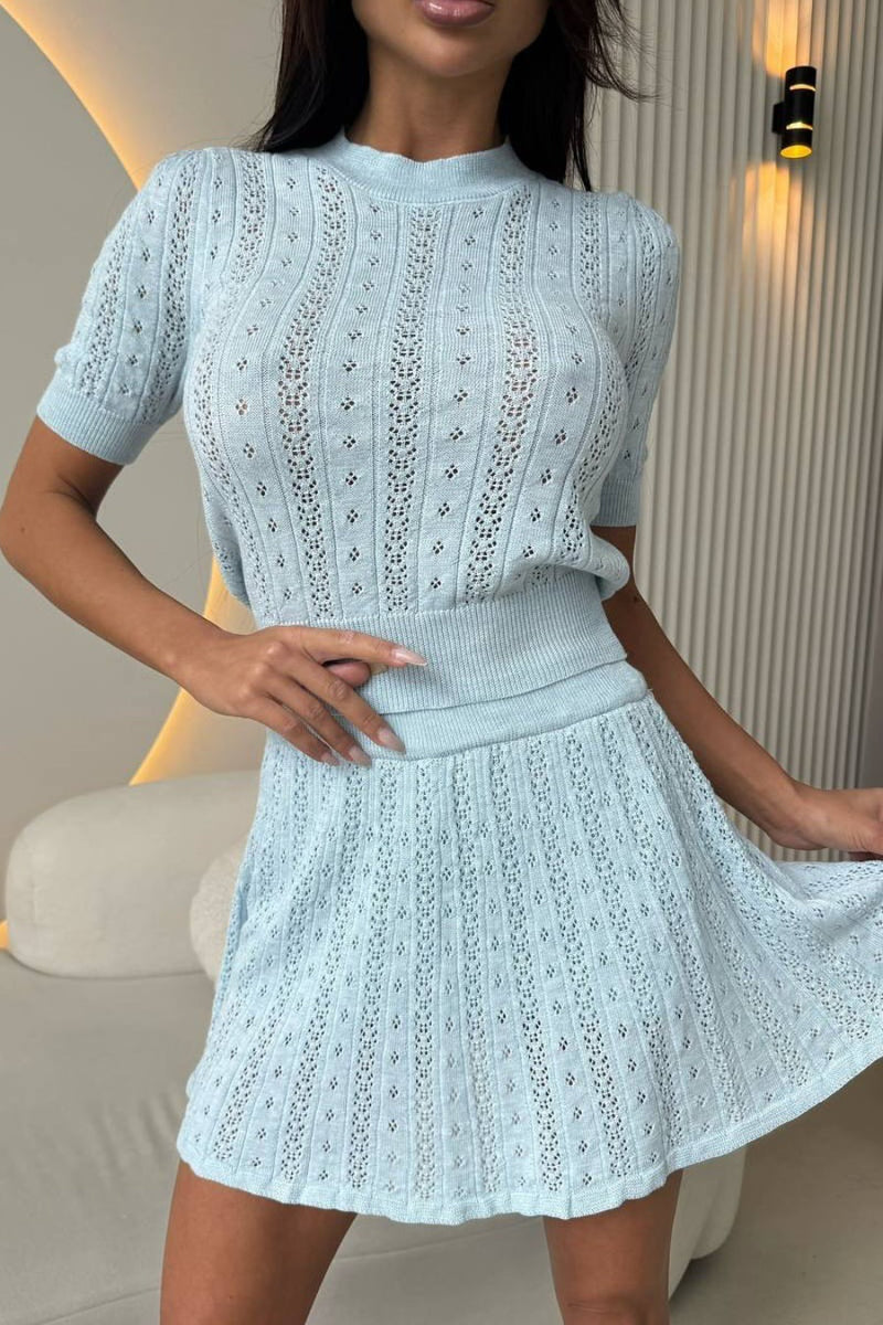 Well Tailored Garment with a Graceful Silhouette