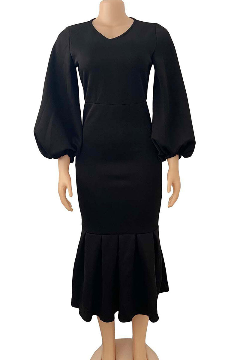 Classic Vintage Dress with a Flattering Fit