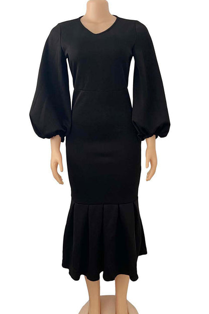 Classic Vintage Dress with a Flattering Fit
