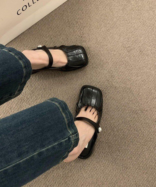 Elegantly Styled Sandals for Everyday Wear