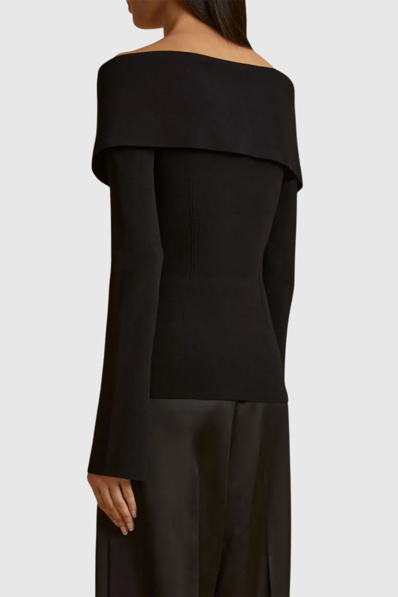 A Vintage Style Top with Delicate Timeless Details