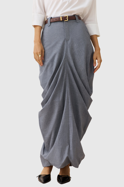 Effortlessly Elegant Garment with a Timeless Design