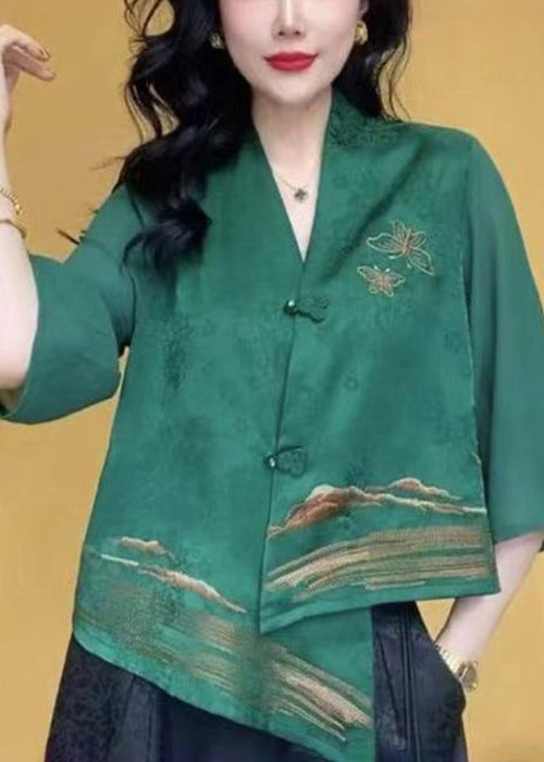 Classic Vintage Shirt with a Flattering Fit