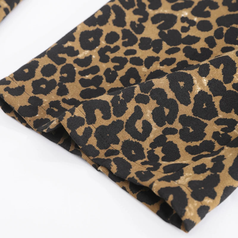 Effortlessly Elegant Pants with a Timeless Design