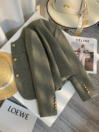 Elegantly Styled Jacket for Everyday Wear