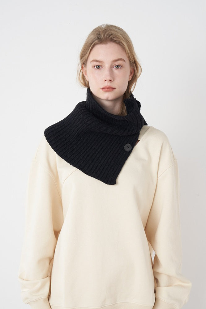 Effortlessly Elegant Garment with a Timeless Design