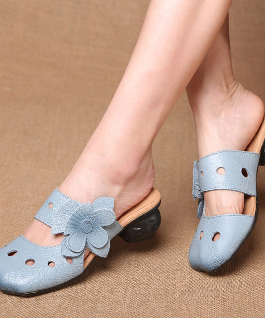 Effortlessly Elegant Sandals with a Timeless Design