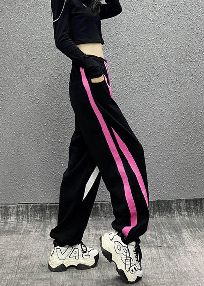 Effortlessly Elegant Pants with a Timeless Design