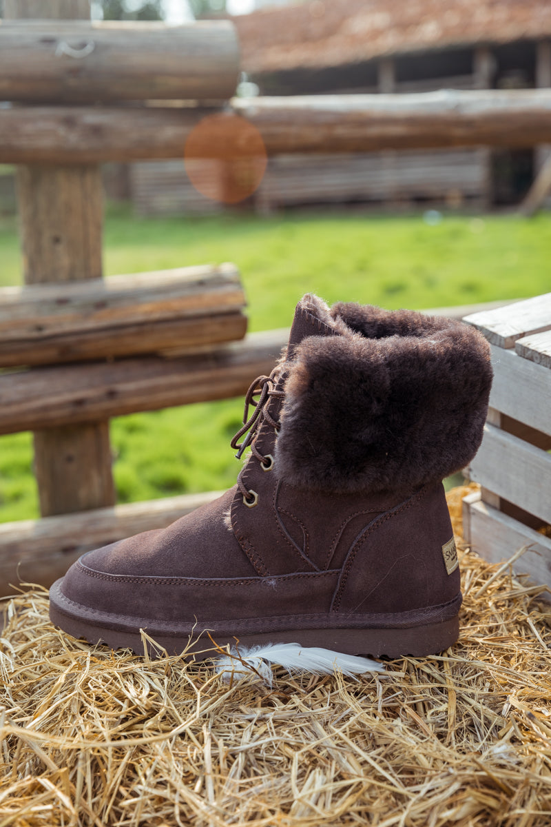 Gracefully Styled Boots for Any Occasion