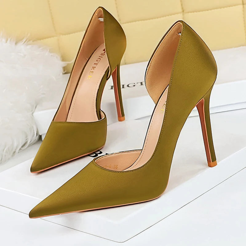 Classic Vintage & Enduringly Stylish Heels