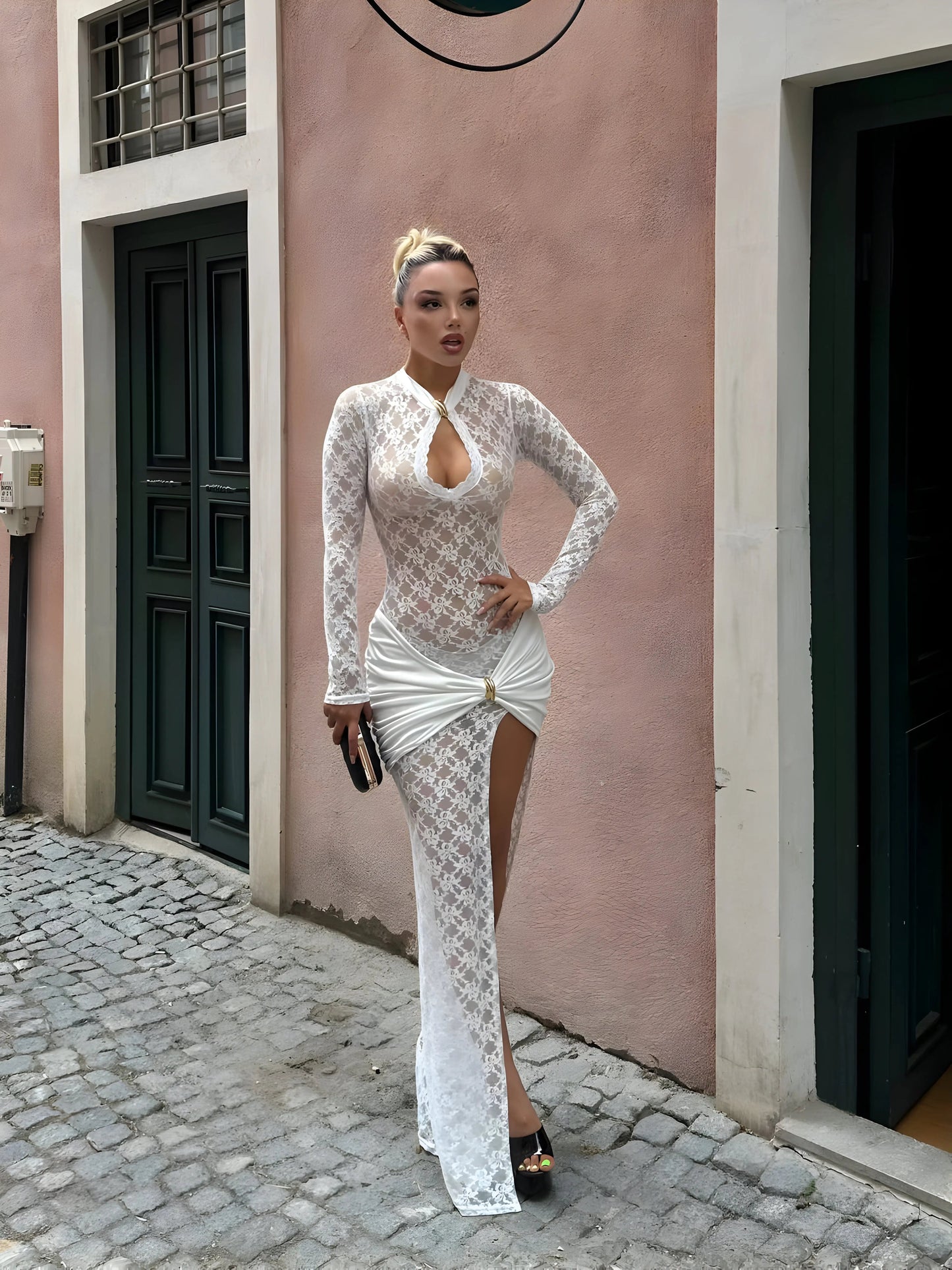 Effortlessly Elegant Dress with a Timeless Design