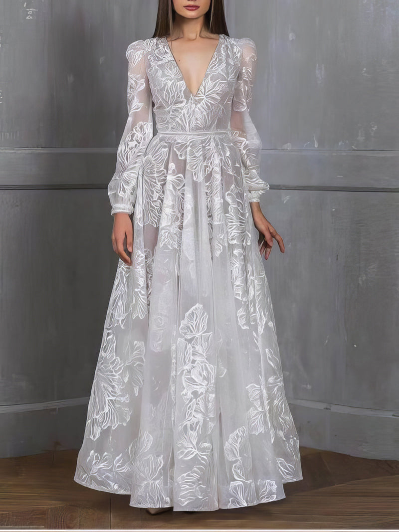 Classic Vintage & Enduringly Stylish Dress