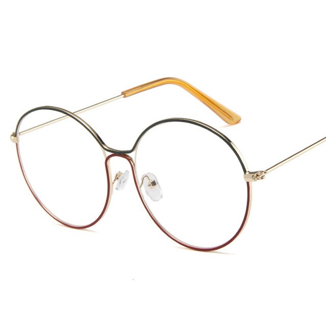Sophisticated Garment with a Clean Classic Look