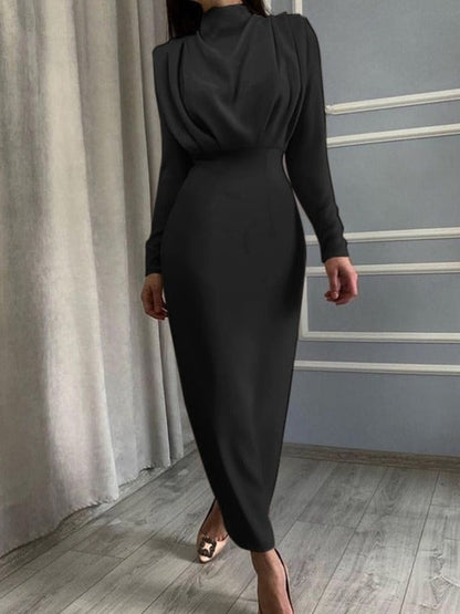 Effortlessly Elegant Dress with a Timeless Design