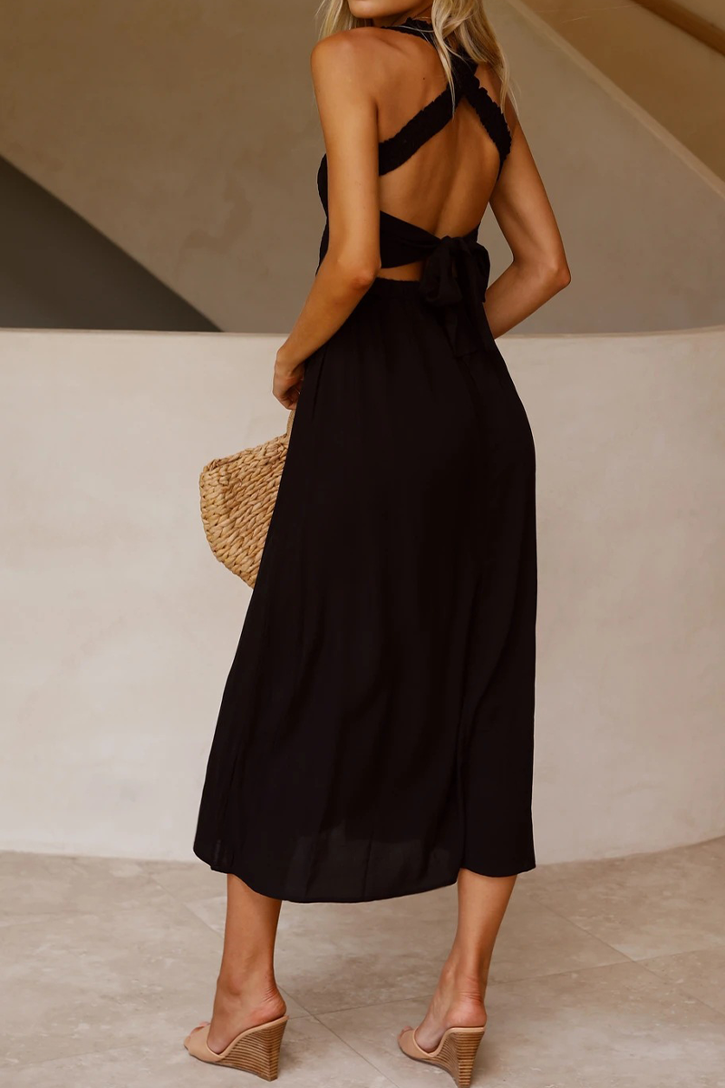 Gracefully Styled Dress for Any Occasion