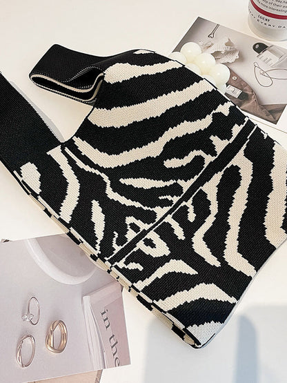 Elegantly Styled Bag for Everyday Wear
