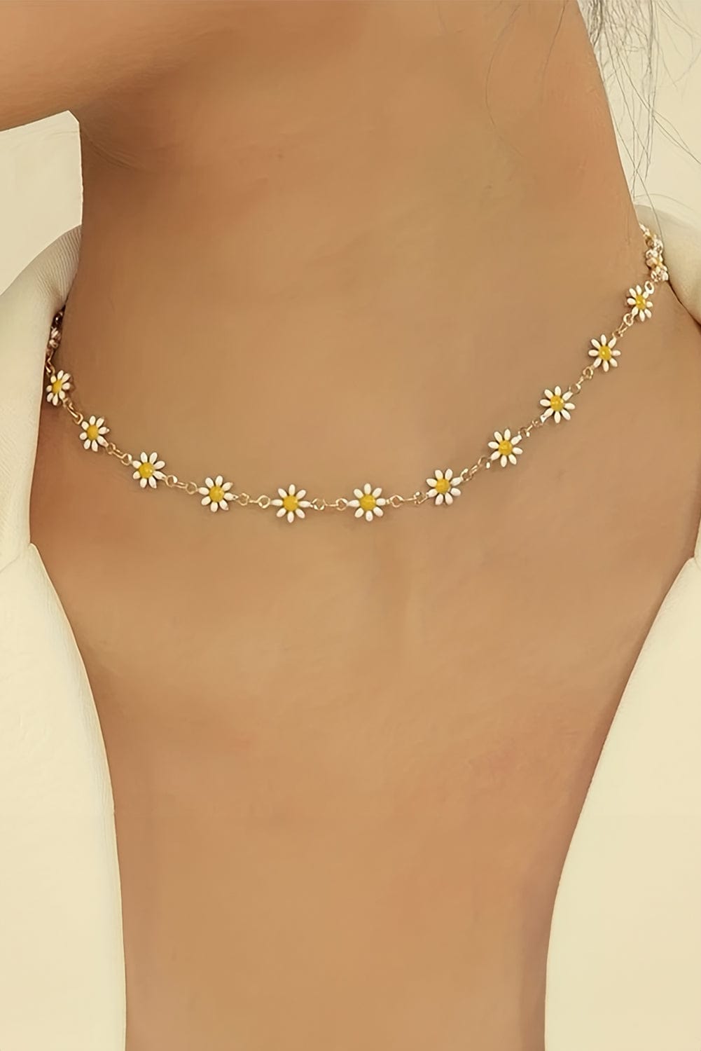 Effortlessly Elegant Garment with a Timeless Design