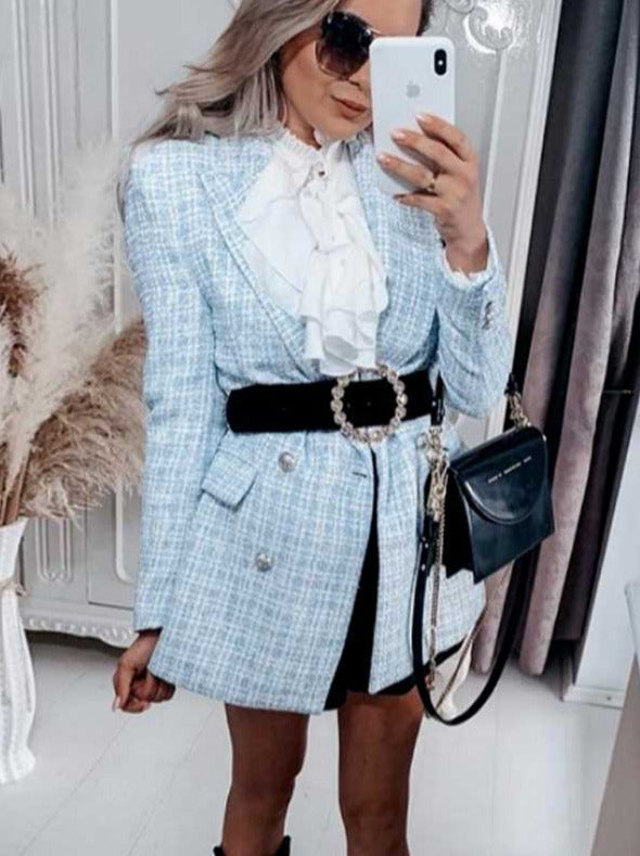 Sophisticated Garment with a Clean Classic Look