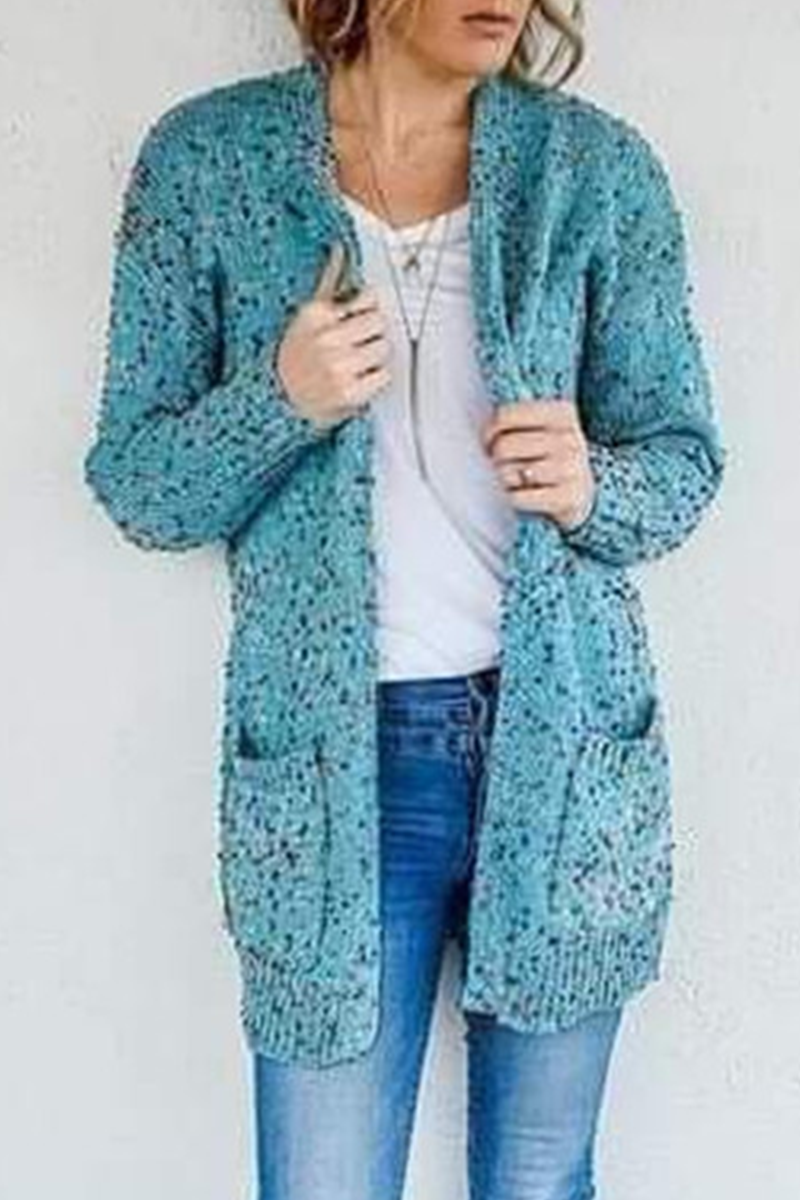 Effortlessly Elegant Sweater with a Timeless Design