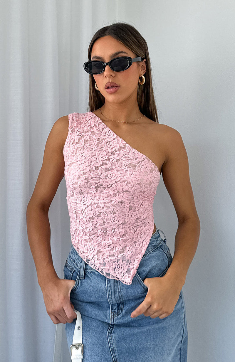 Beautifully Finished Top in a Timeless Design