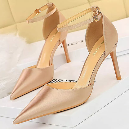 Beautifully Crafted Garment in a Classic Style