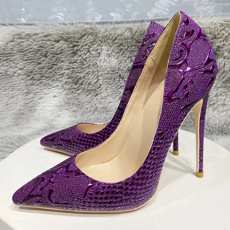 Well Tailored Shoes with a Graceful Silhouette