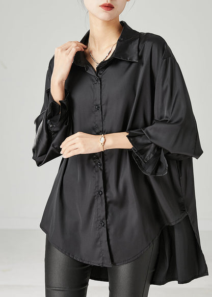Classic Vintage Blouse with a Flattering Fit