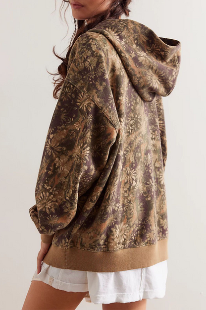 Effortlessly Elegant Garment with a Timeless Design