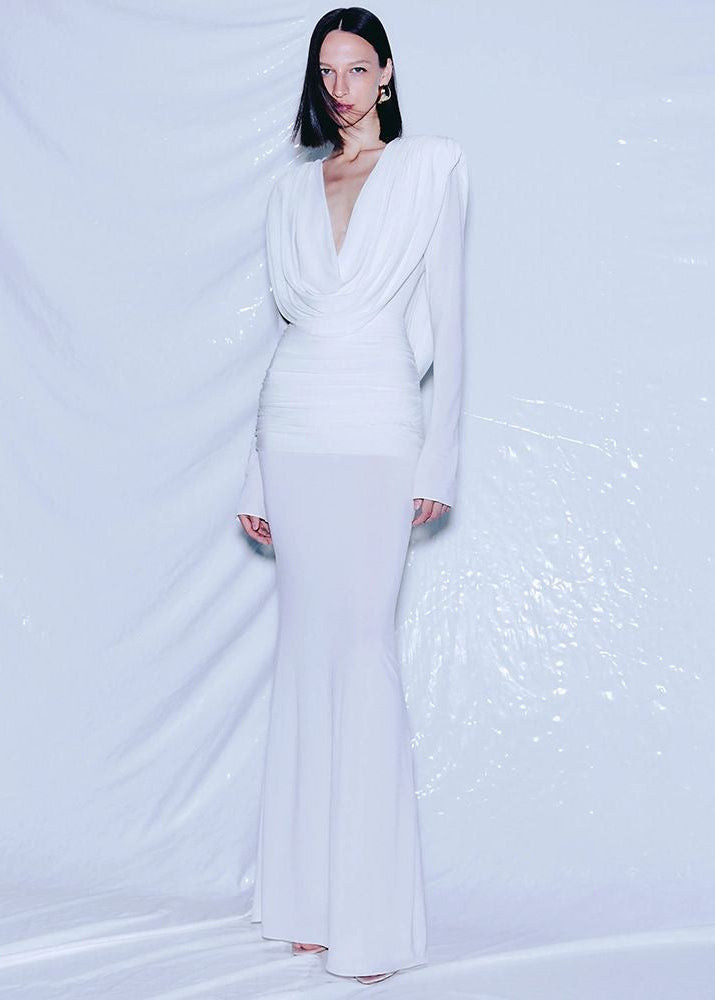 Well Tailored Garment with a Graceful Silhouette