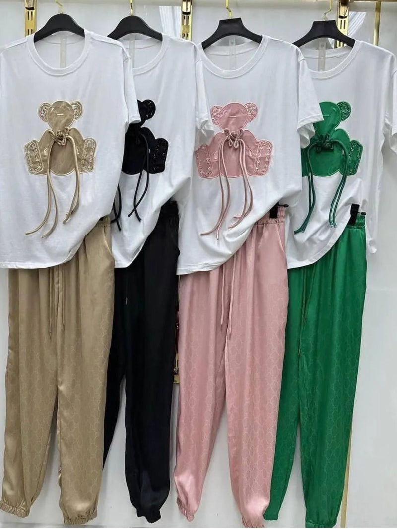 Beautifully Crafted Pants in a Classic Style