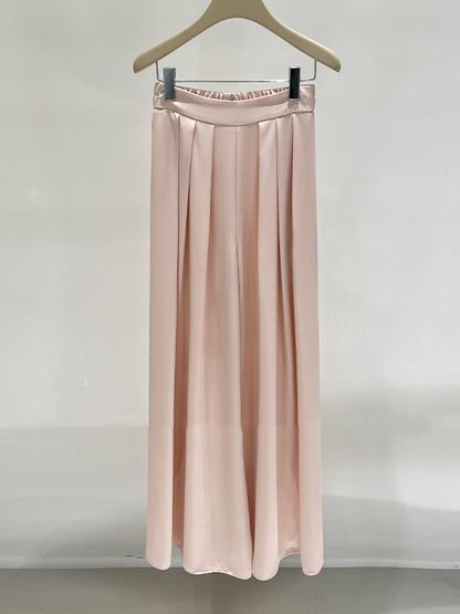 Polished Trousers with an Effortless Classic Look