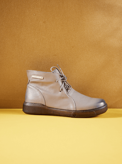Polished Boots with an Effortless Classic Look