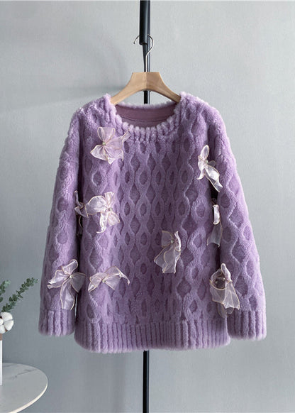 Classic Vintage Pullover with a Flattering Fit