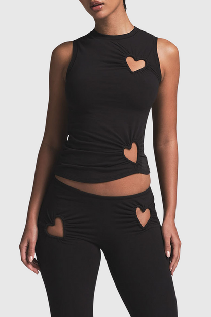 Effortlessly Elegant Top with a Timeless Design