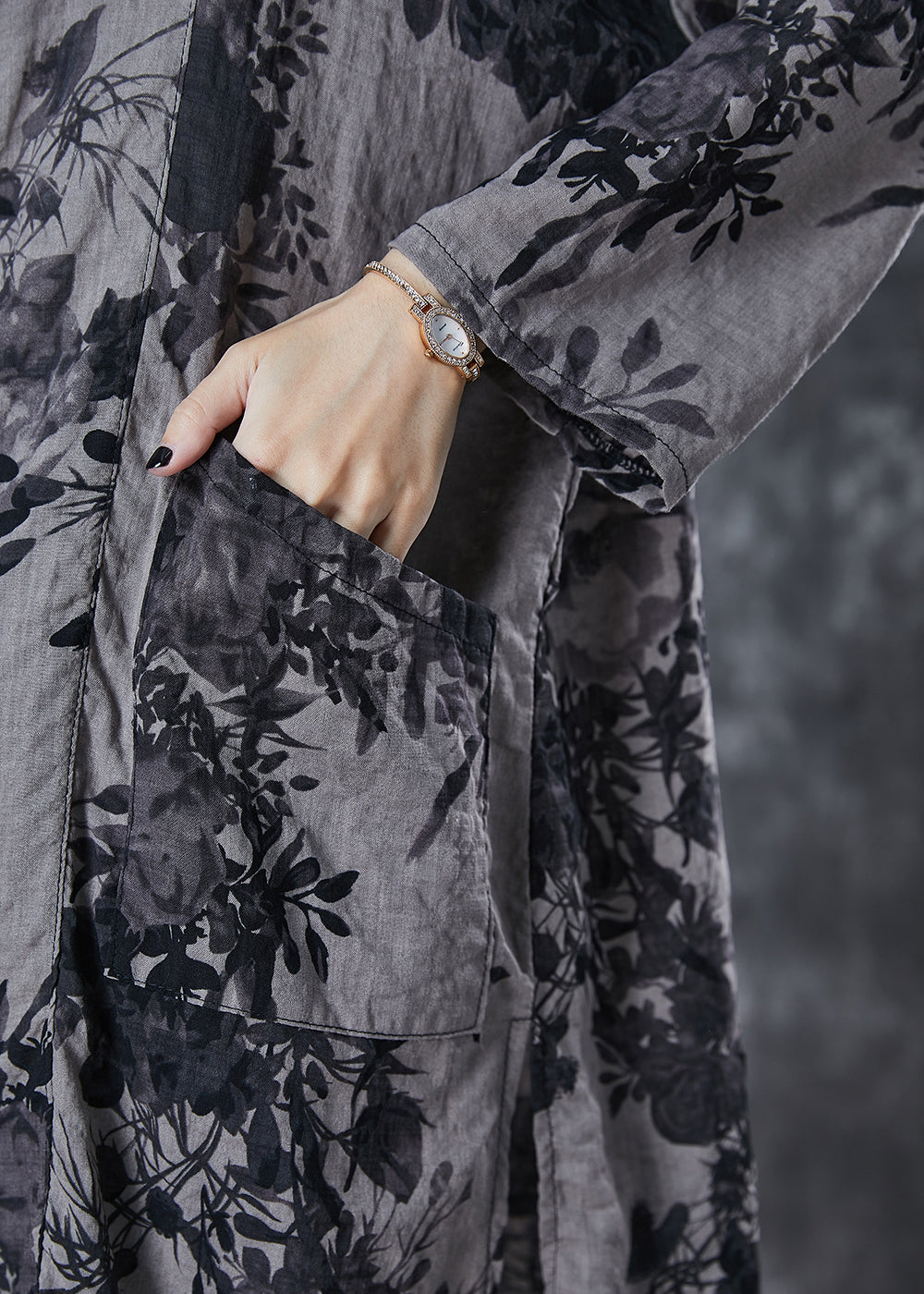 Effortlessly Elegant Shirt with a Timeless Design