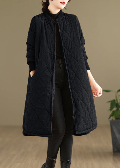 Well Tailored Coat with a Graceful Silhouette