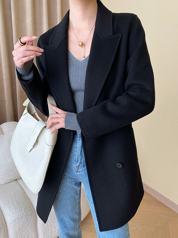 Classic Vintage Sweater with a Flattering Fit