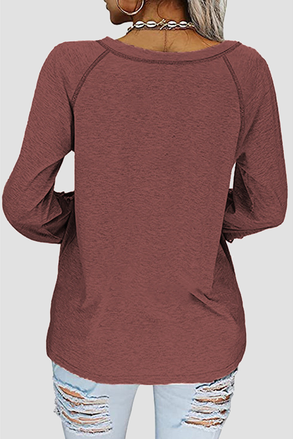 Well Tailored T-Shirt with a Graceful Silhouette
