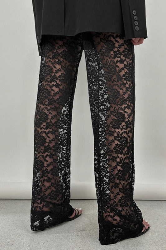 Sophisticated Pants with a Clean Classic Look
